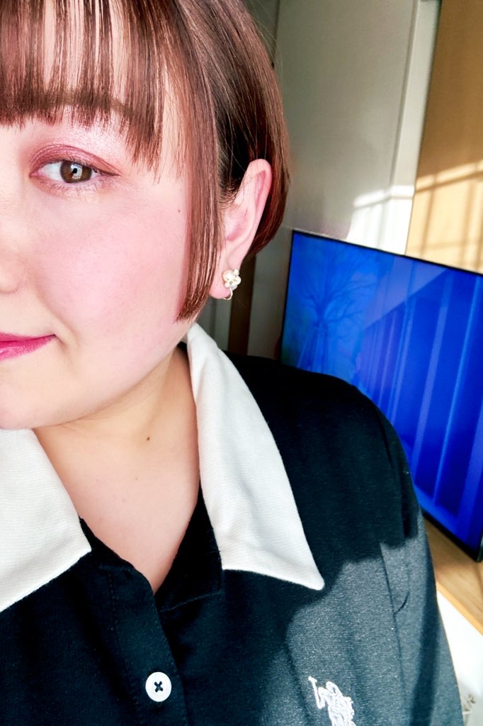 さらに髪を切りました〜✂︎page-visual さらに髪を切りました〜✂︎ビジュアル